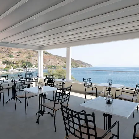 The Lakehouse * Λίμνη